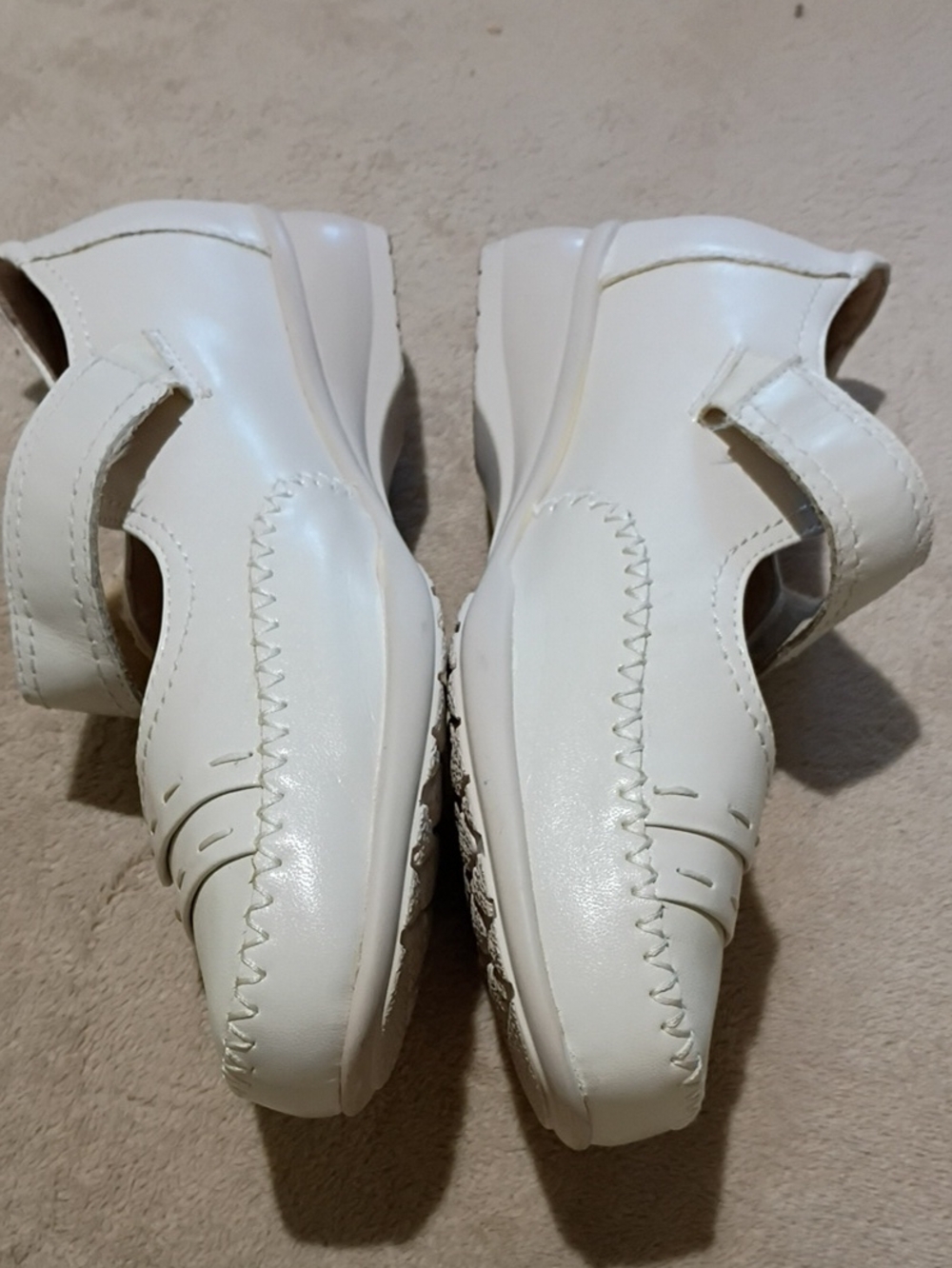 NWT.Pilgrim Cream Mary Jane Comfort Flat with Decorative Button - Picture 8 of 8